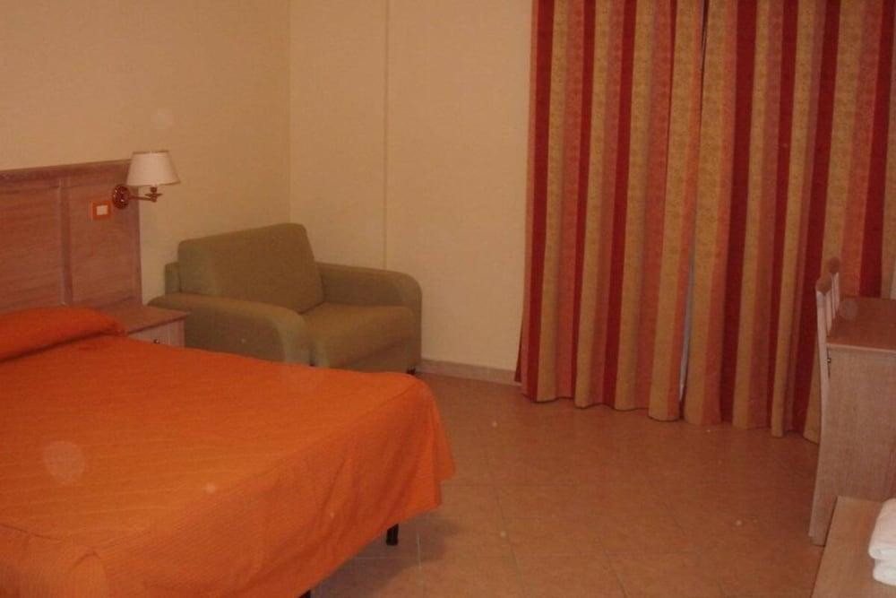 Hotel Complesso L'Oasi Aranova Zewnętrze zdjęcie