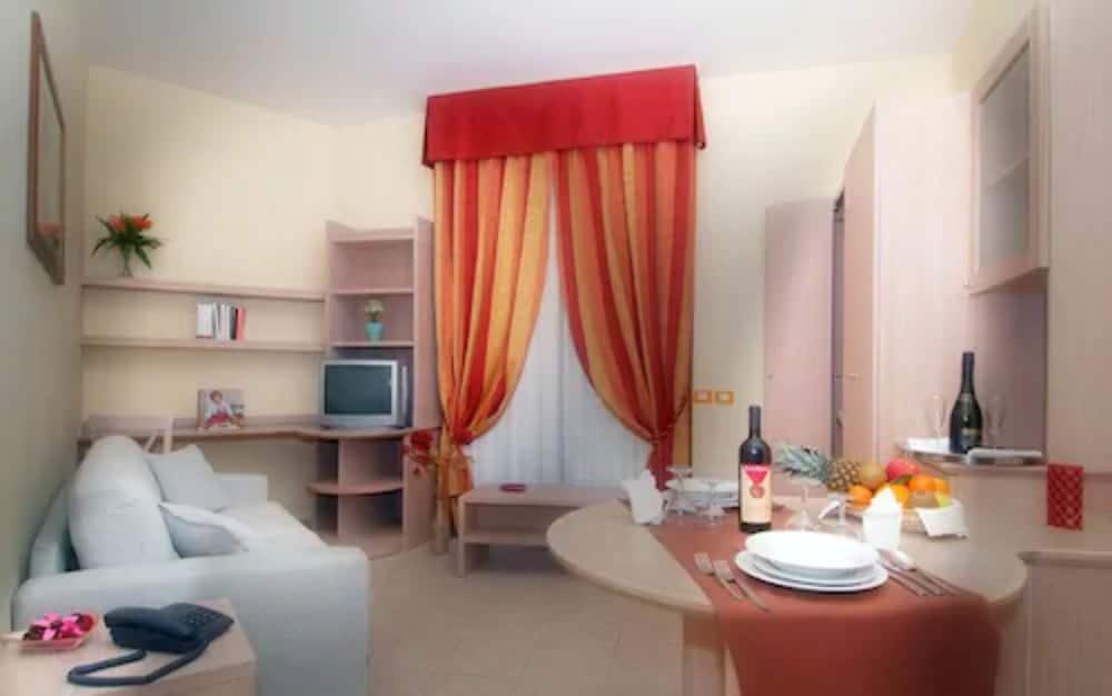 Hotel Complesso L'Oasi Aranova Zewnętrze zdjęcie